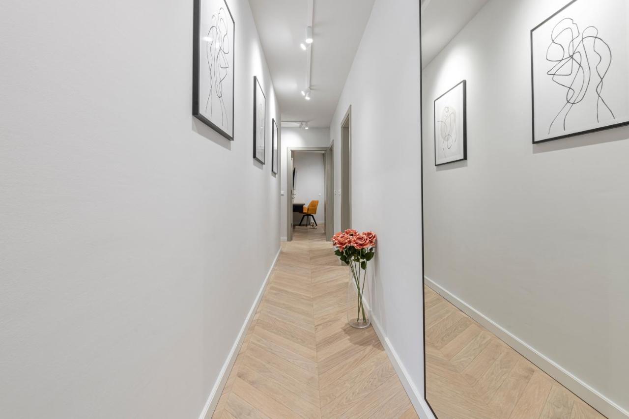 Premium V Apartment