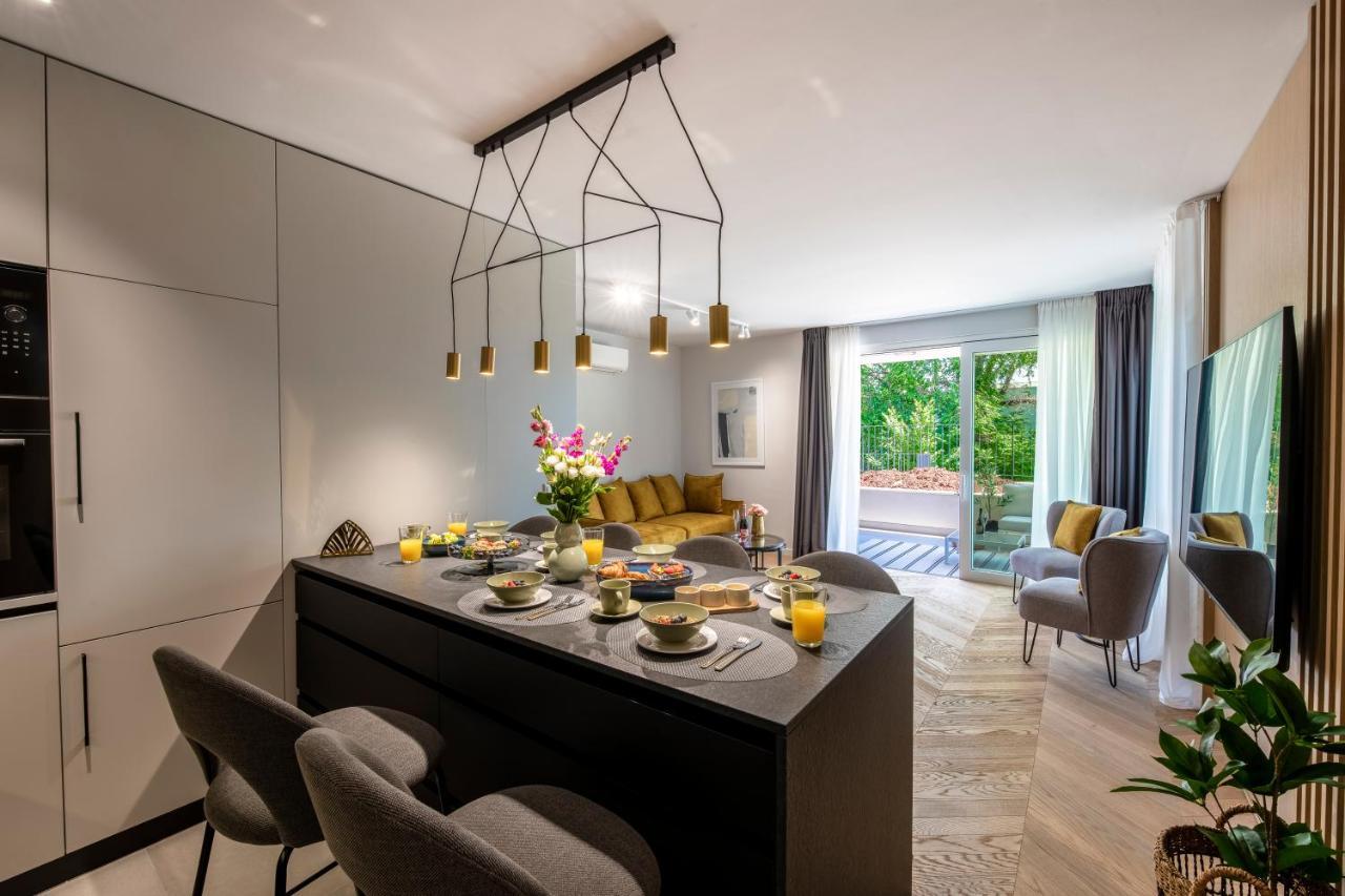 Premium V Apartment