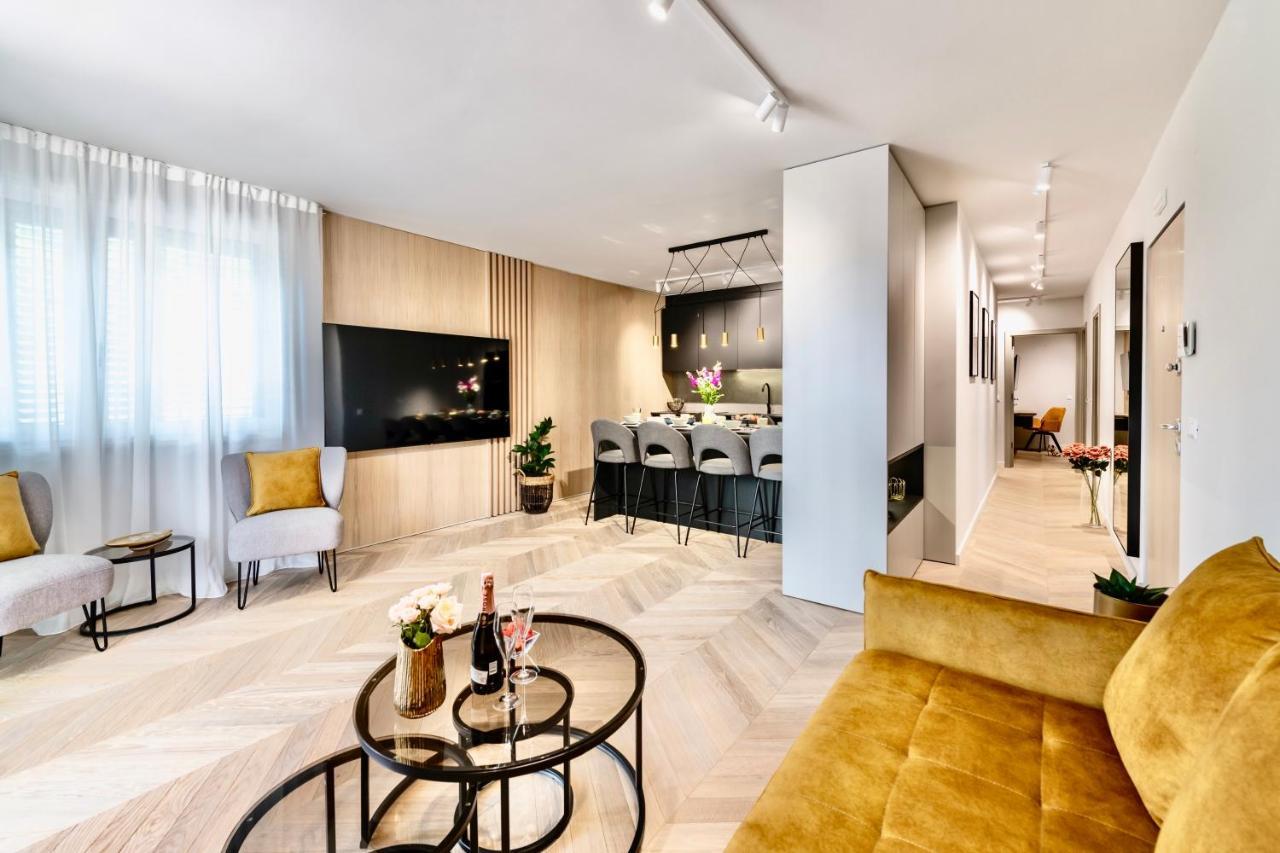 Apartment Premium V